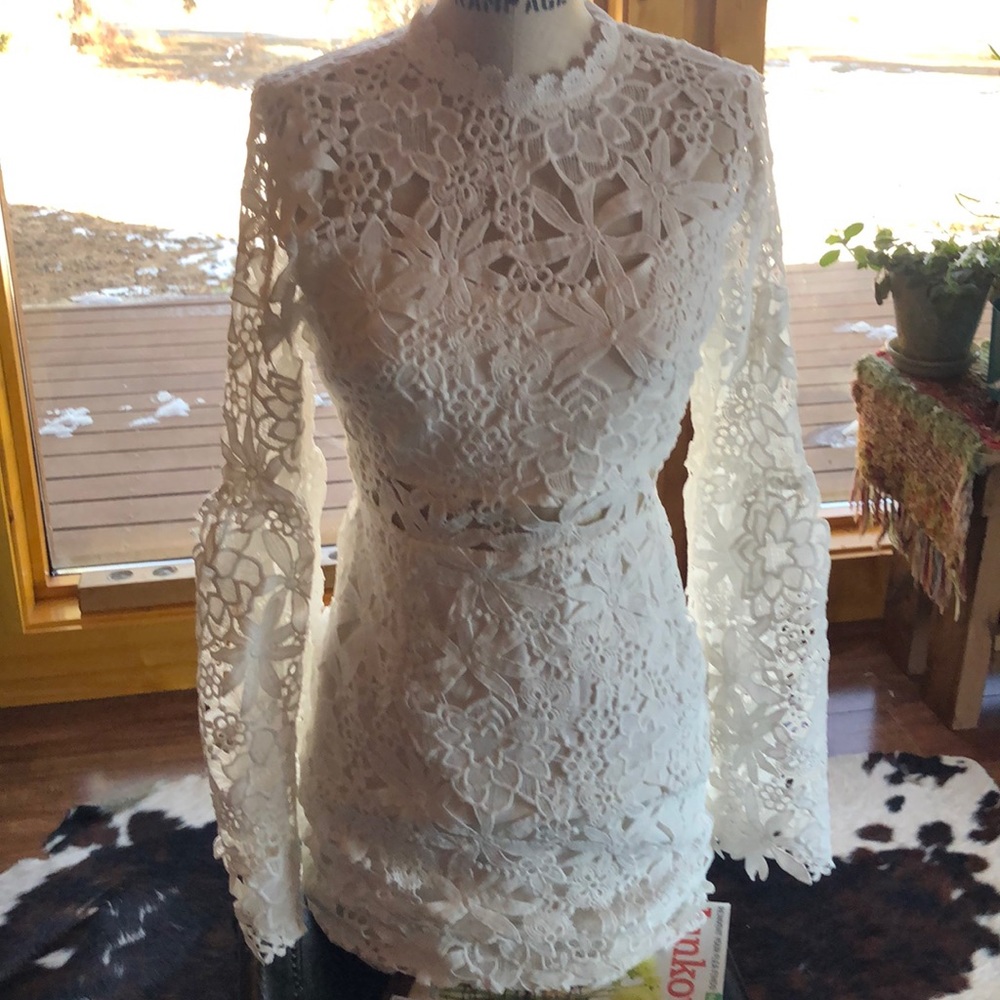 NWT Vici Dolls Boho bell sleeved white dress